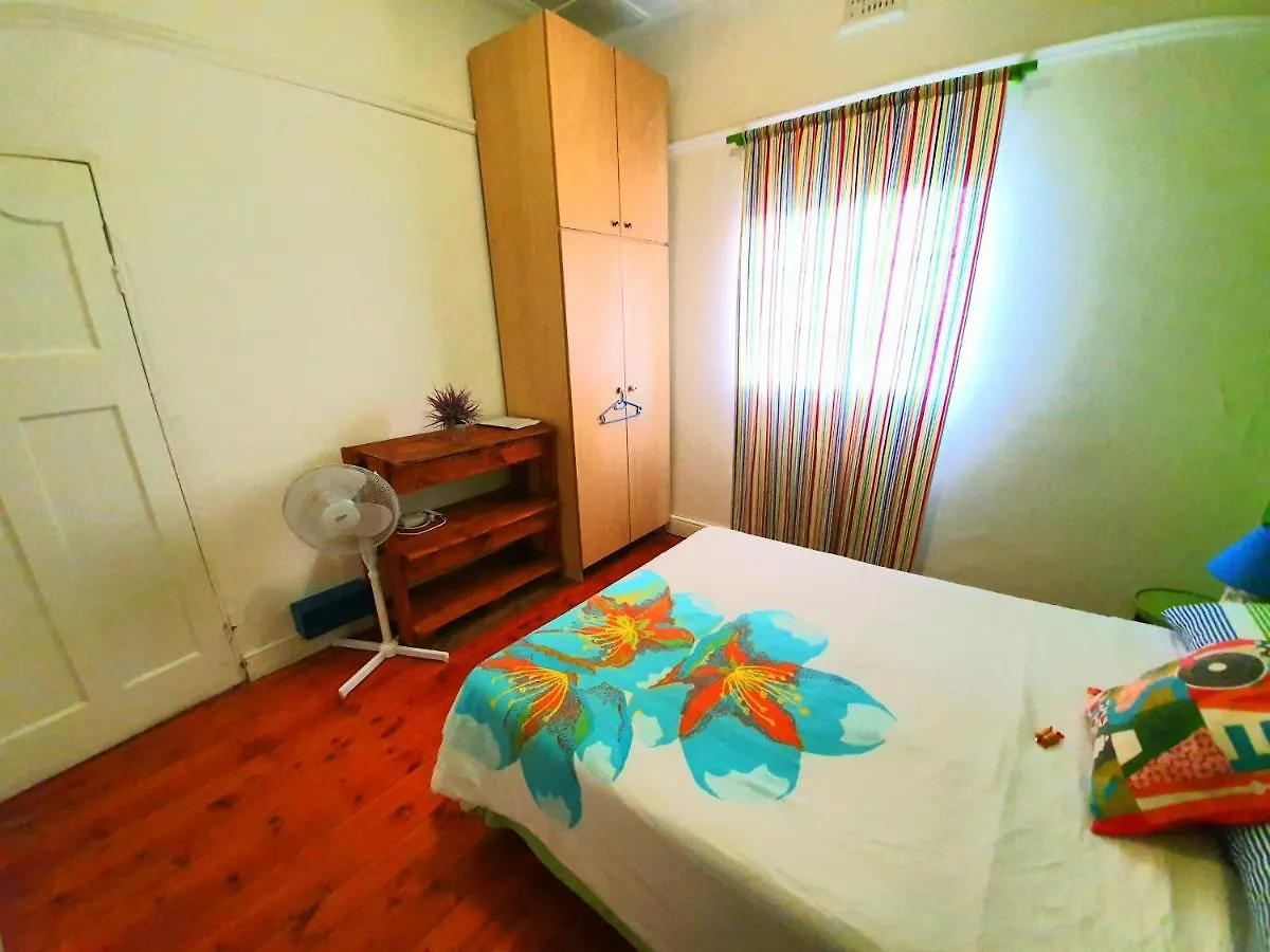 Happy Home - Woodstock Cape Town Guest house