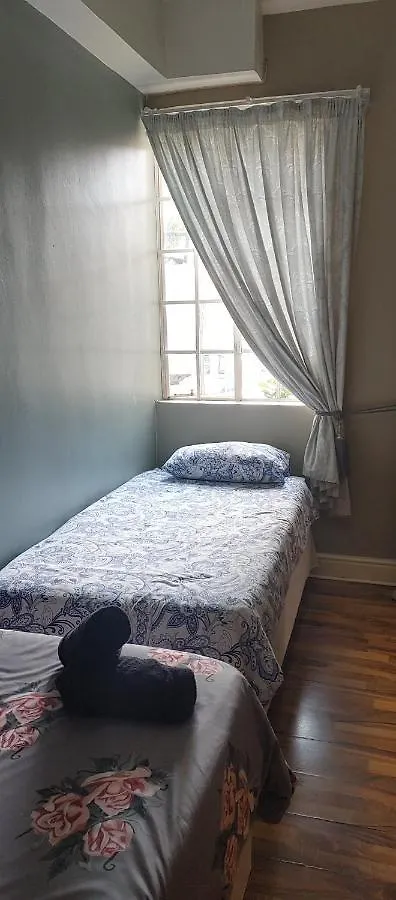 Happy Home - Woodstock Cape Town 3*,